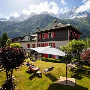 https://la-chaumi.hotels-rhonealpes.com