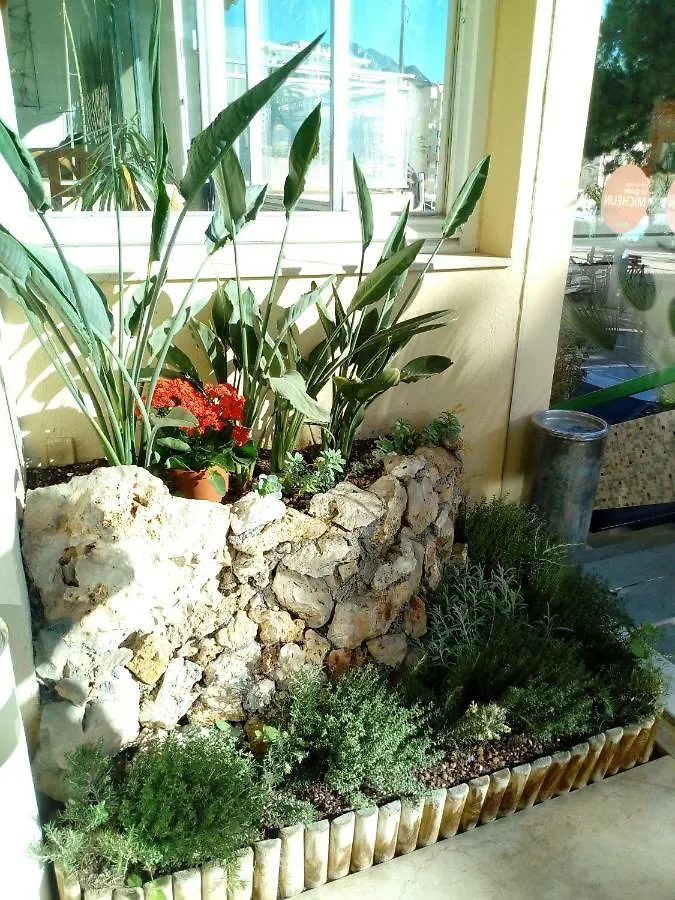 Hotel Alexandra Roquebrune-Cap-Martin 3*,